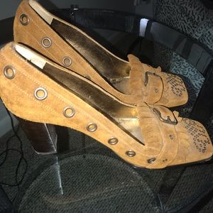 Dolce & Gabbanna Suede Pumps Size 9